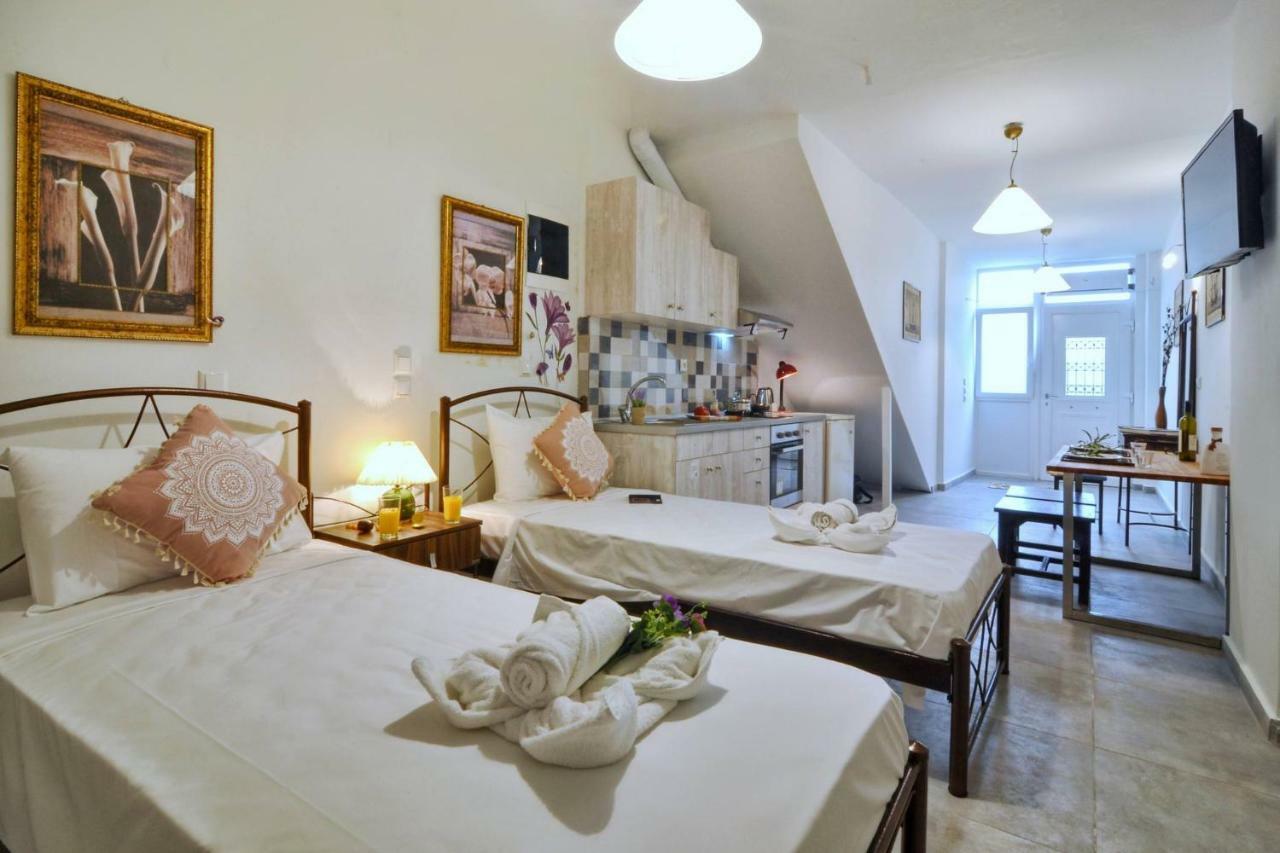 Costas Apartment