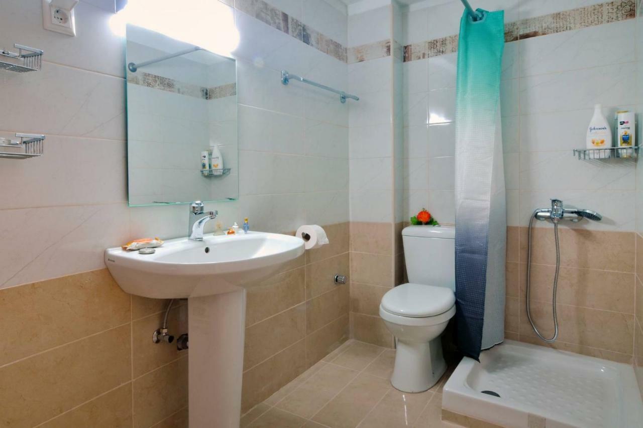 Costas Apartment